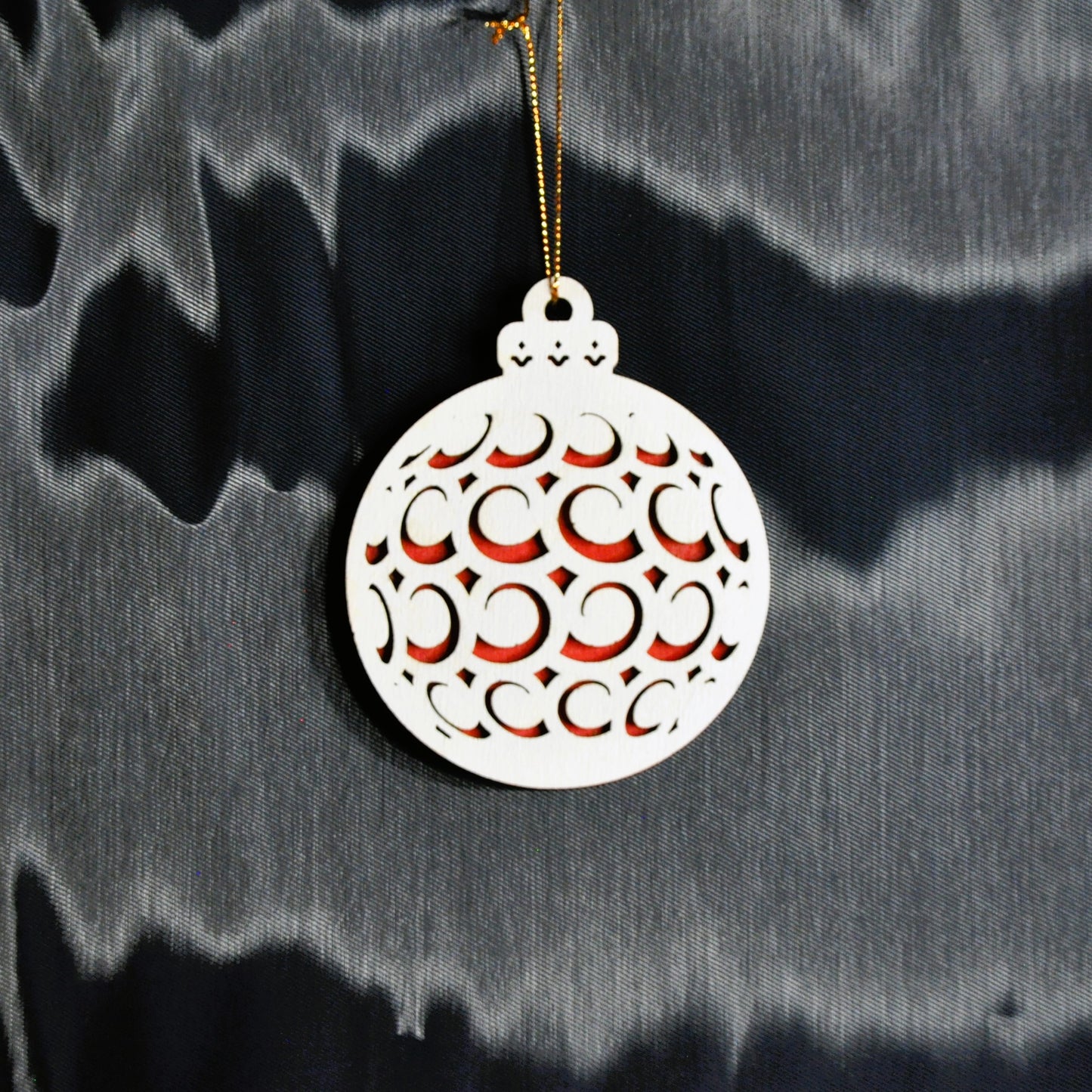 boules de noël blanches et rouge (autres couleurs sur demande)