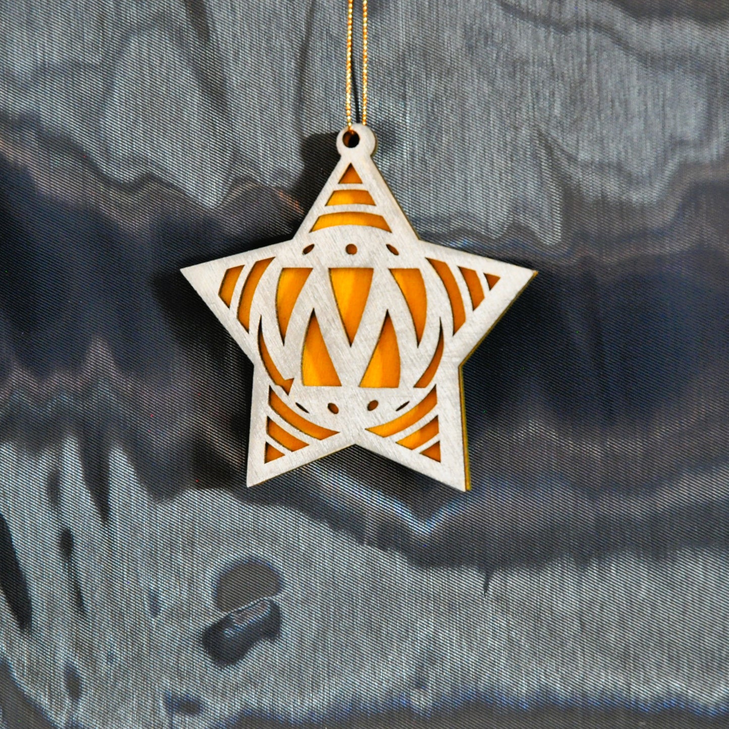 étoiles de noël argentées et couleurs (autres couleurs sur demande)