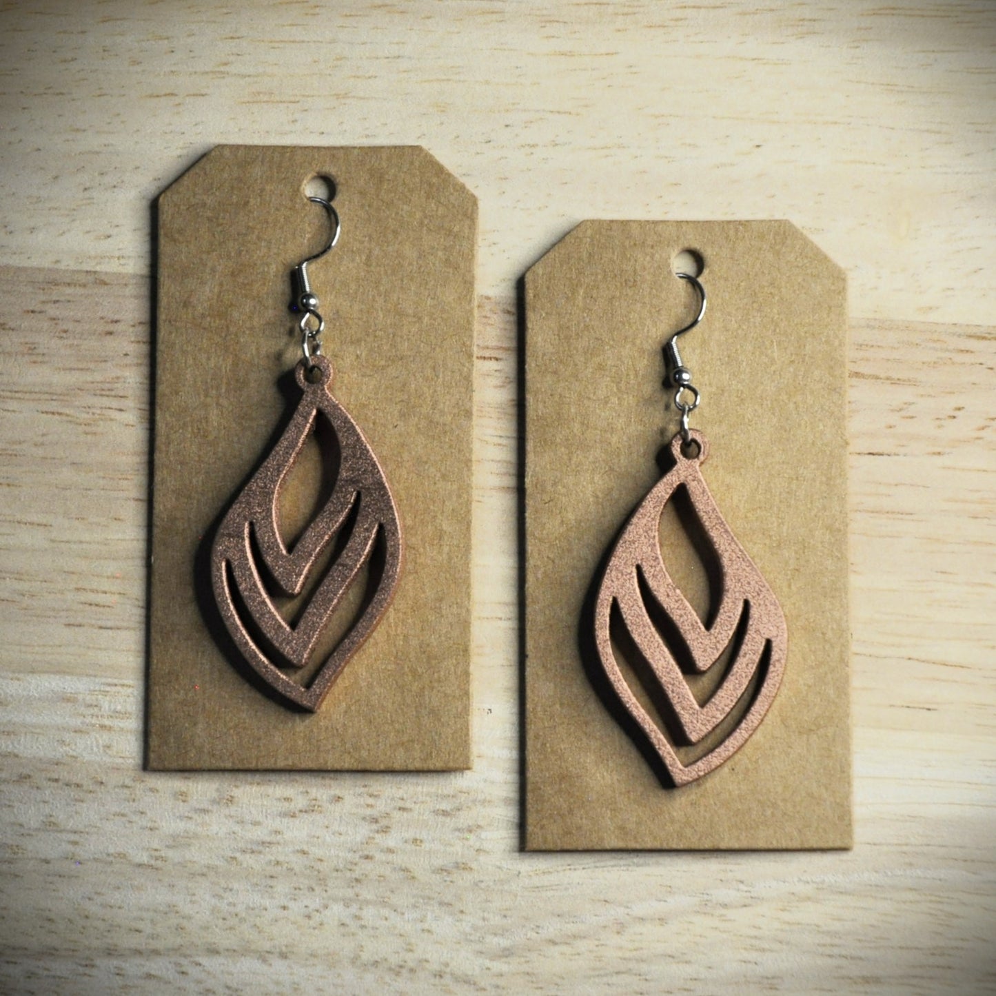 boucles d'oreilles motifs bois et couleurs (autres couleurs sur demande)