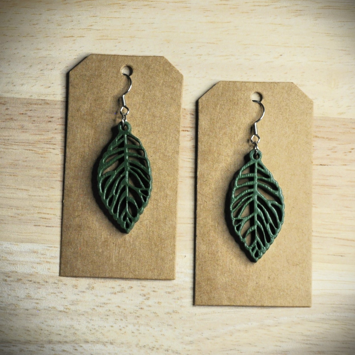 boucles d'oreilles motifs bois et couleurs (autres couleurs sur demande)