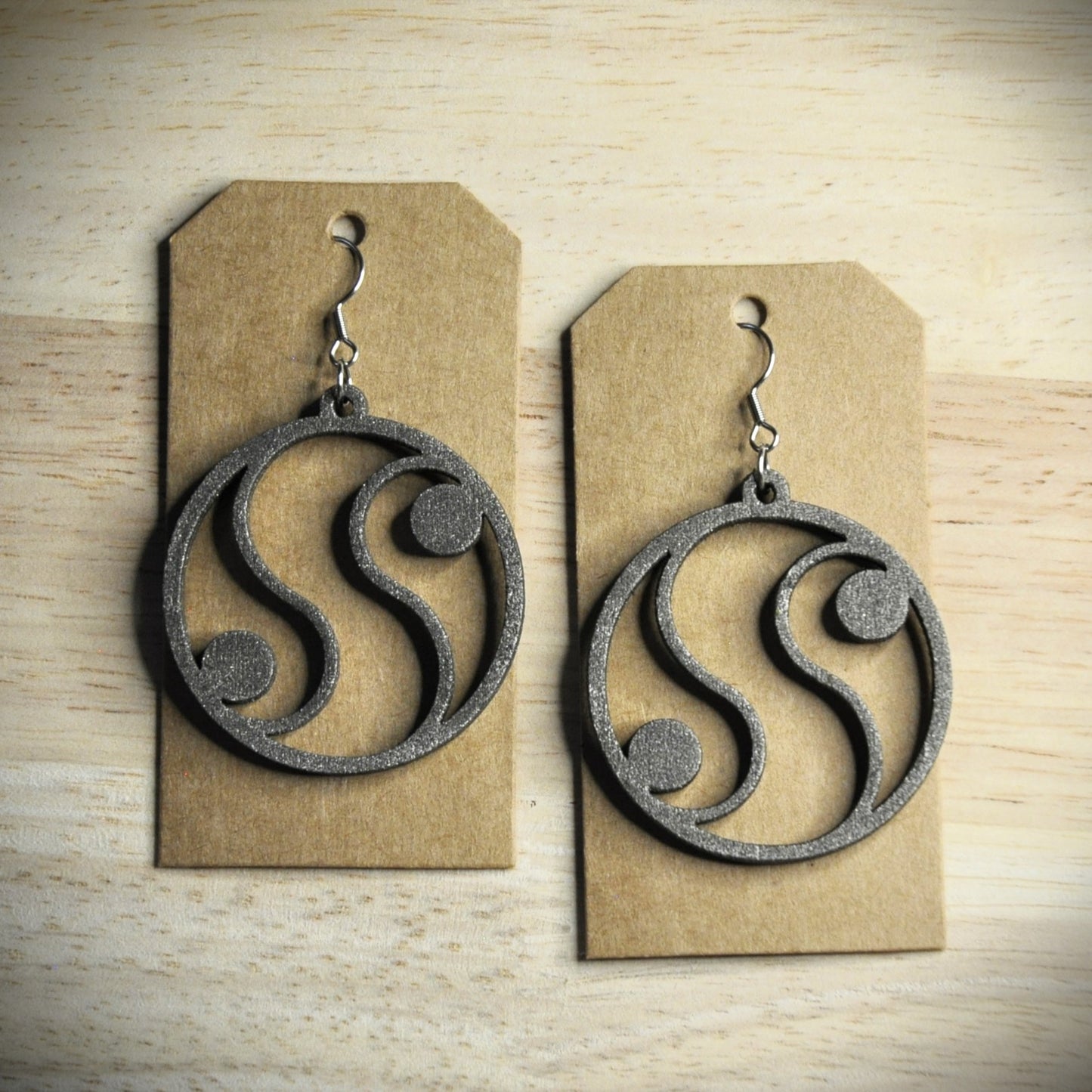 boucles d'oreilles rondes bois et couleurs (autres couleurs sur demande)