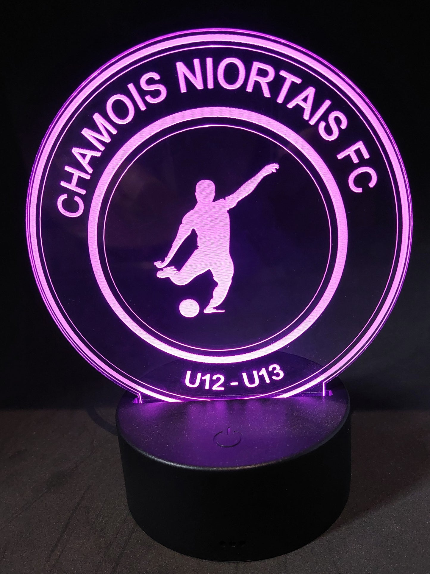 trophée lumineux multicolore - commande par le formulaire de contact