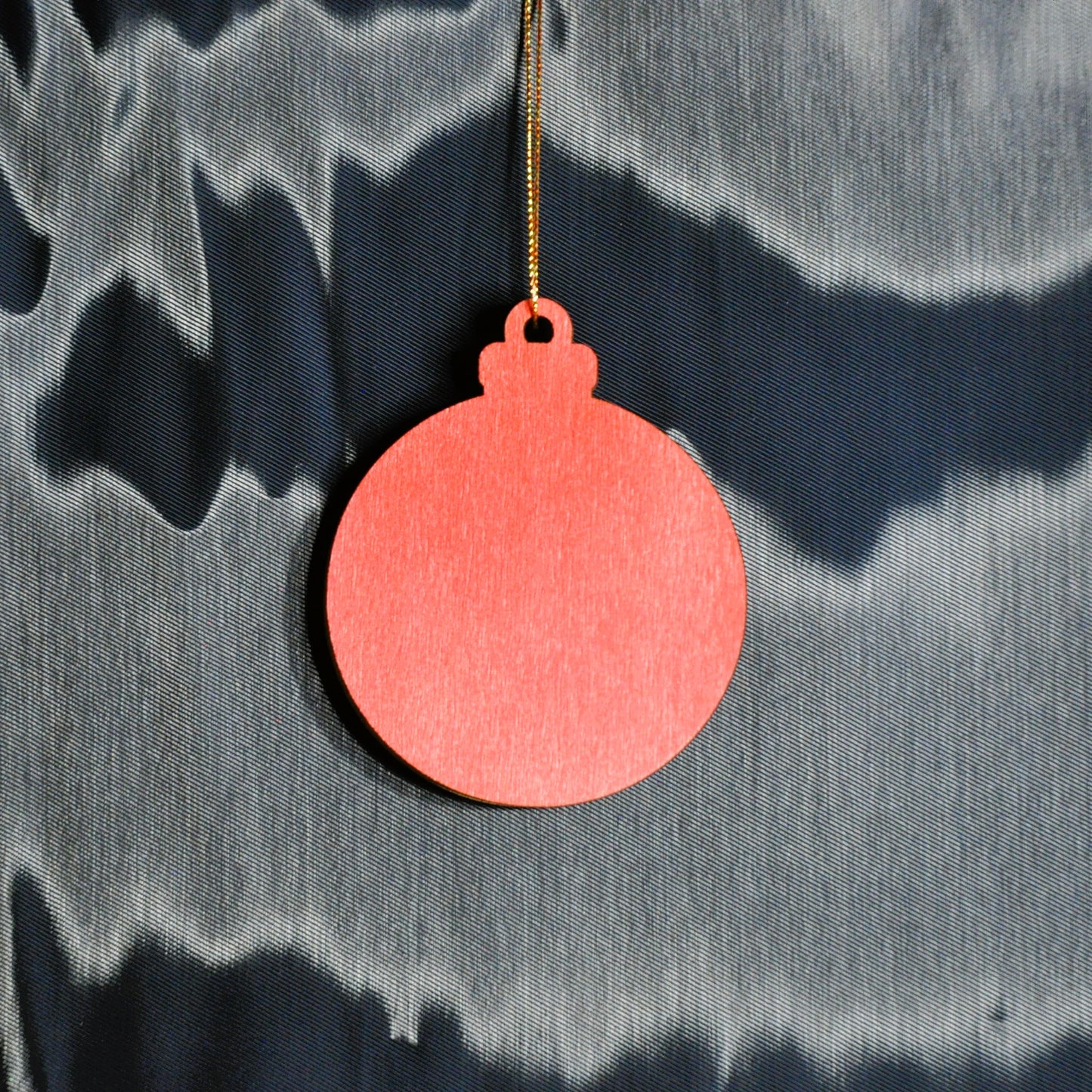 boules de noël blanches et rouge (autres couleurs sur demande)