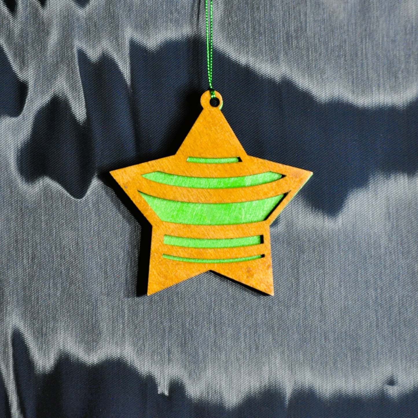 étoiles de noël bois et couleurs (autres couleurs sur demande)