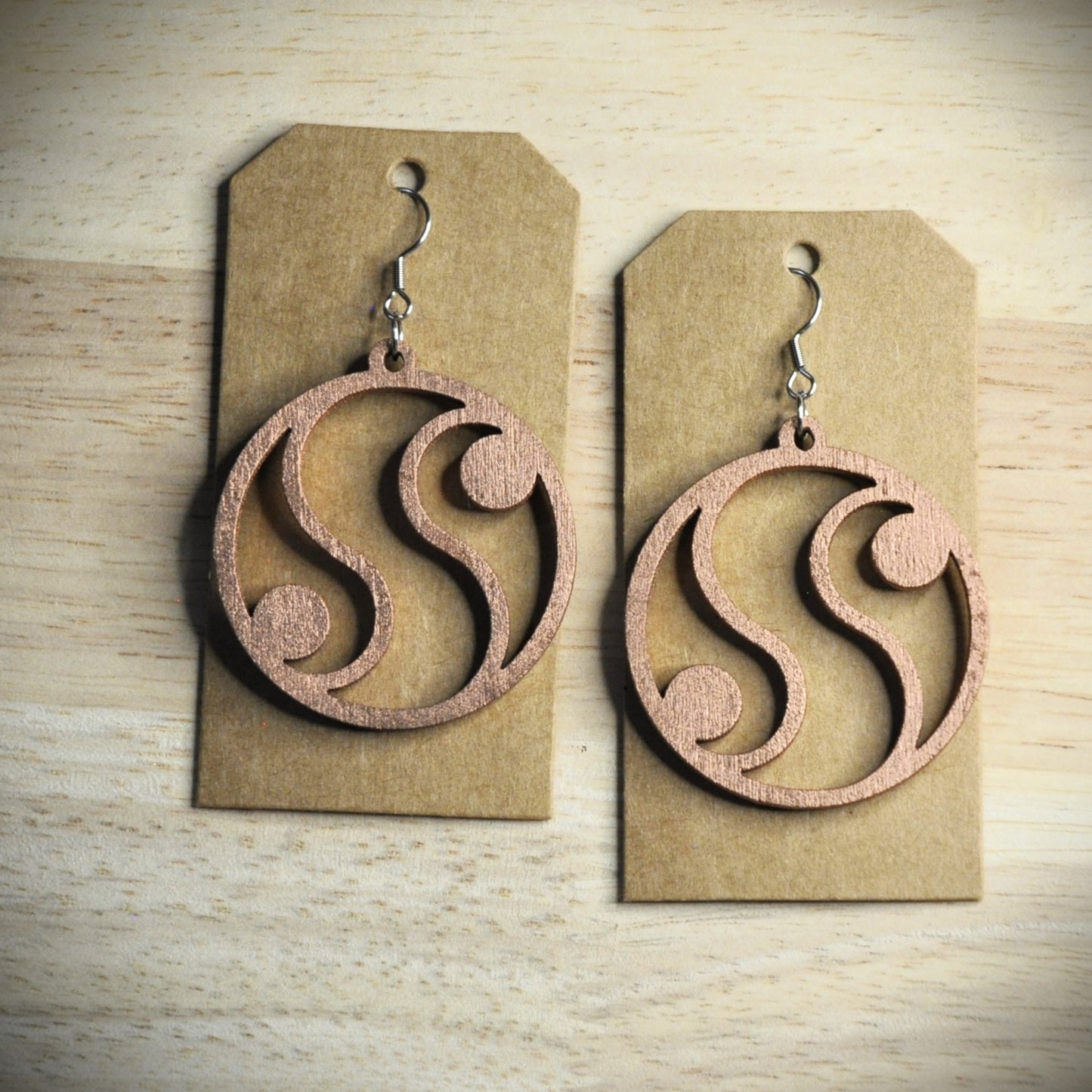 boucles d'oreilles rondes bois et couleurs (autres couleurs sur demande)