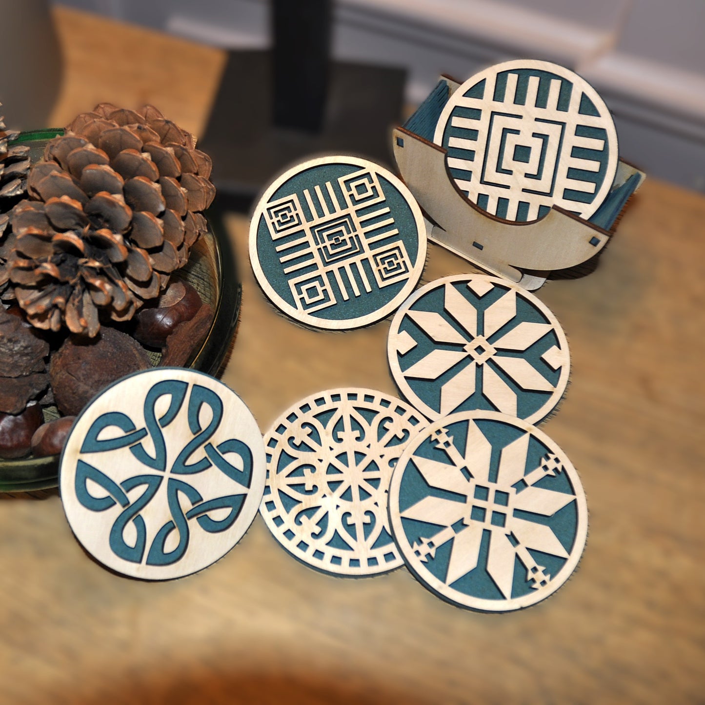 sous-verres bois et liège (6) avec présentoir (autres couleurs sur demande)