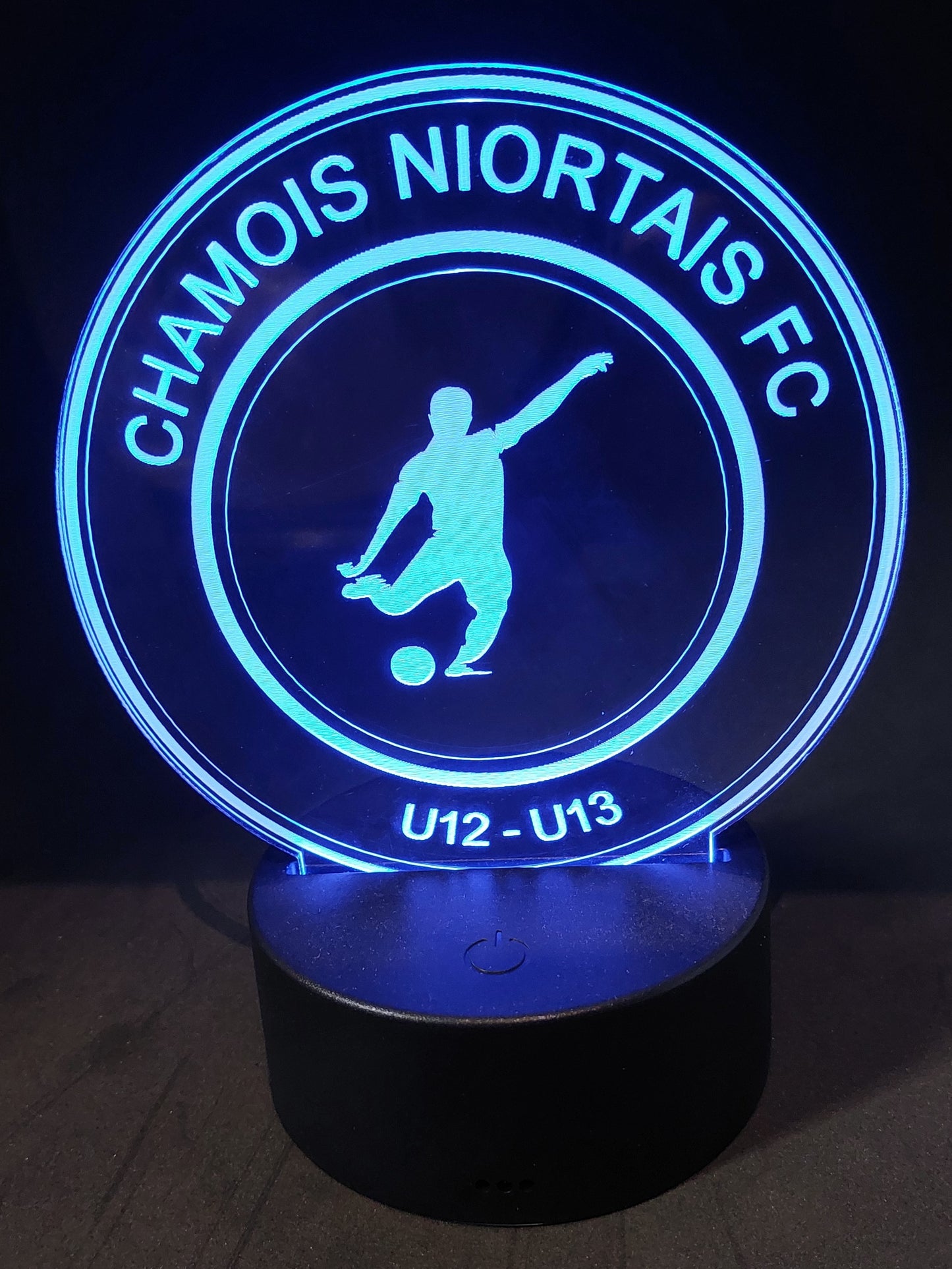 trophée lumineux multicolore - commande par le formulaire de contact